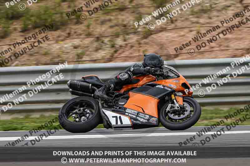 cadwell no limits trackday;cadwell park;cadwell park photographs;cadwell trackday photographs;enduro digital images;event digital images;eventdigitalimages;navarra;no limits trackdays;peter wileman photography;racing digital images;trackday digital images;trackday photos